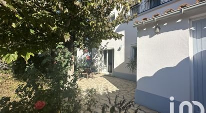 Traditional house 5 rooms of 105 m² in Port-la-Nouvelle (11210)