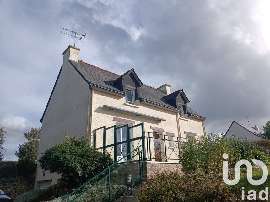 House 5 rooms of 117 m² in Les Brulais (35330)