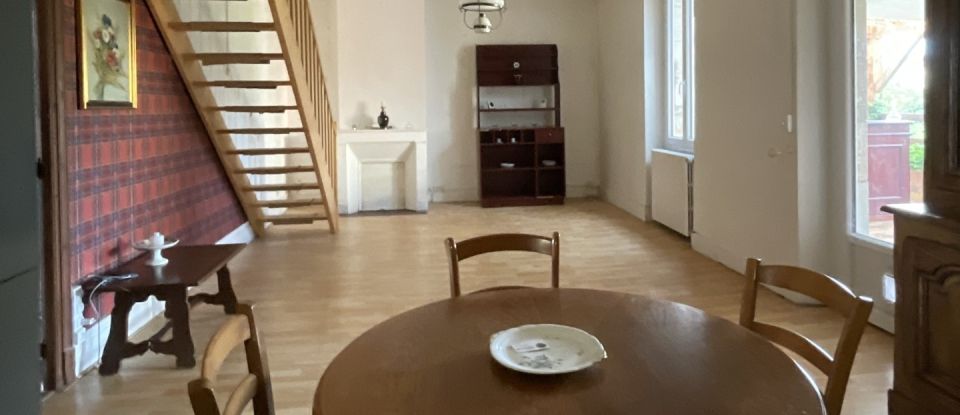 Maison de ville 5 pièces de 134 m² à Prayssac (46220)