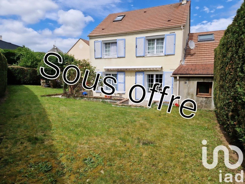 House 5 rooms of 107 m² in Dammartin-en-Goële (77230)