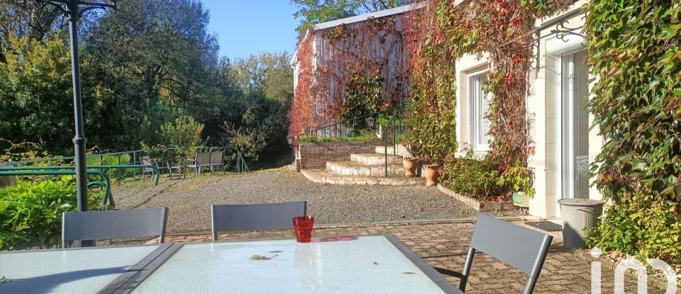 Maison 6 pièces de 140 m² à Lys-Haut-Layon (49310)