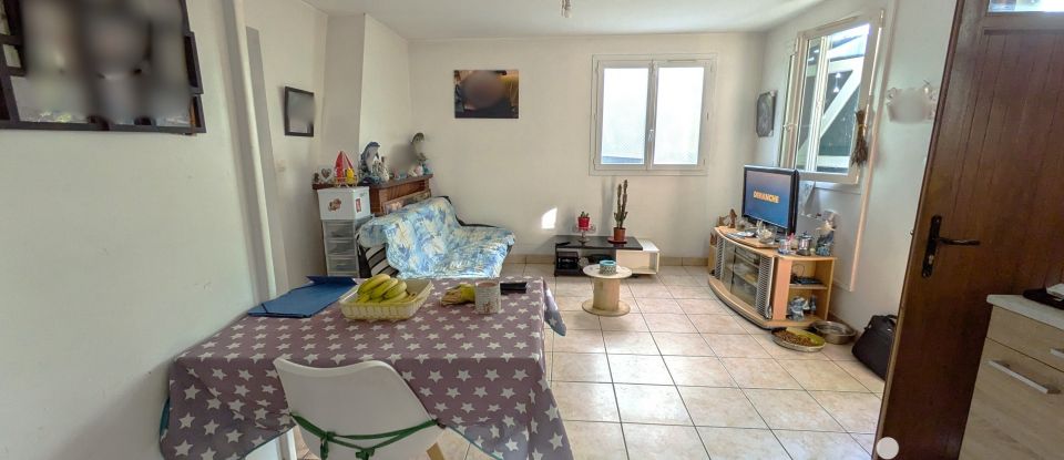 Maison 3 pièces de 43 m² à Saintes (17100)