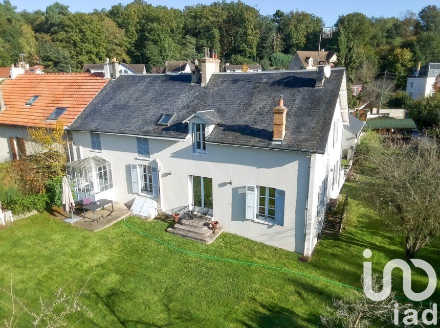 Maison 11 pièces de 375 m² à Saint-Chéron (91530)