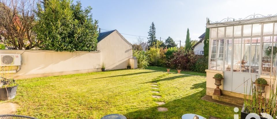 Maison 11 pièces de 375 m² à Saint-Chéron (91530)