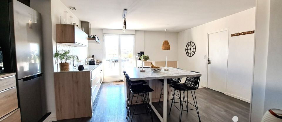 Apartment 4 rooms of 76 m² in Neuilly-sur-Marne (93330)