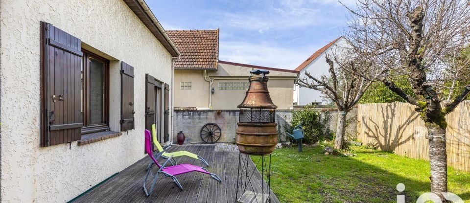 Maison traditionnelle 5 pièces de 84 m² à Beauchamp (95250)