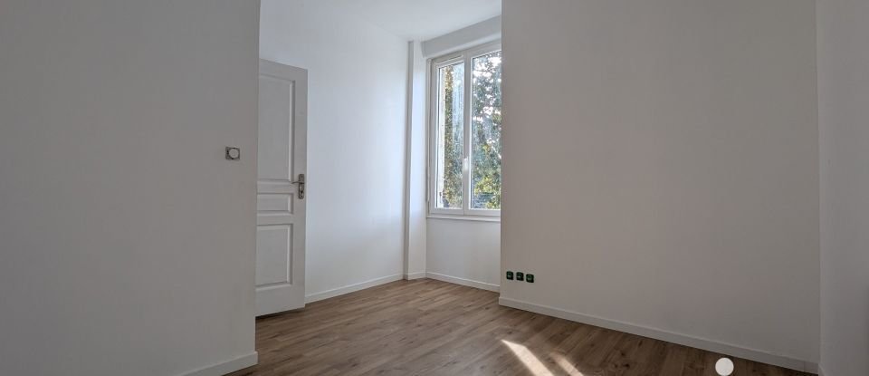 Apartment 3 rooms of 60 m² in Saint-Louis-de-Montferrand (33440)