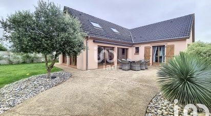 Maison 7 pièces de 137 m² à Petit-Caux (76370)