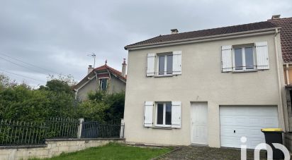 House 6 rooms of 92 m² in Sainte-Geneviève-des-Bois (91700)