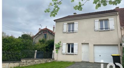 House 6 rooms of 92 m² in Sainte-Geneviève-des-Bois (91700)