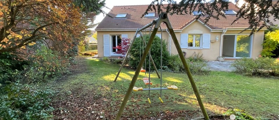 Maison 7 pièces de 160 m² à Vernouillet (78540)