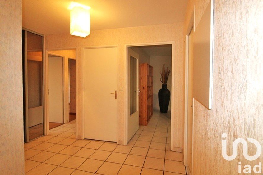 Appartement 3 pièces de 73 m² à Caen (14000)