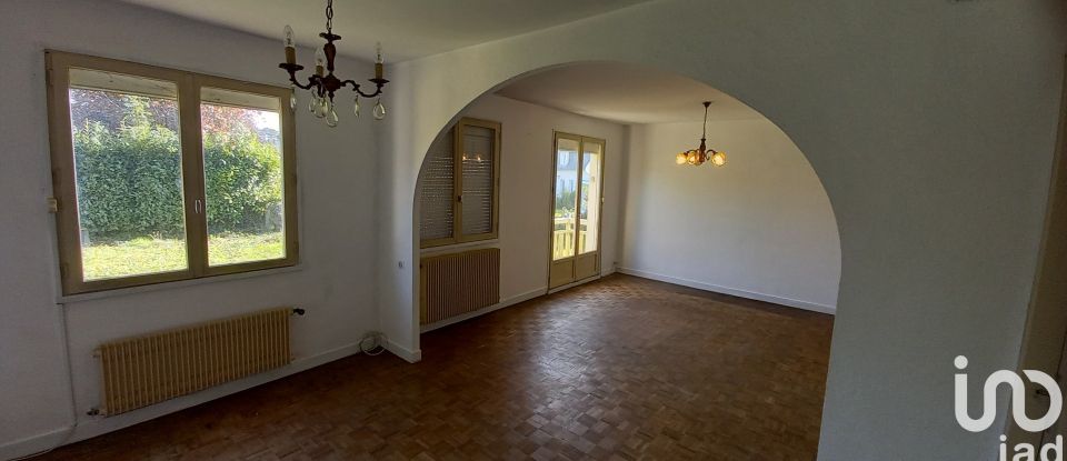 Maison traditionnelle 3 pièces de 75 m² à Lannion (22300)