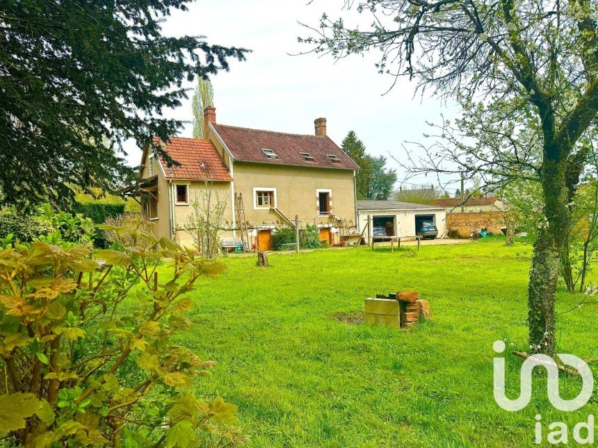 Country house 4 rooms of 100 m² in Saint-Amand-en-Puisaye (58310)