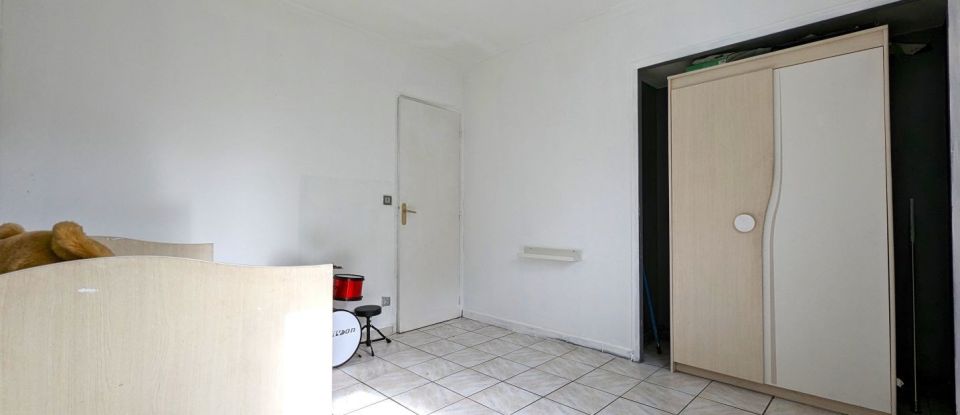 House 5 rooms of 100 m² in Saint-Louis-de-Montferrand (33440)