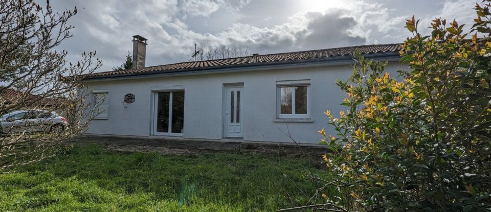 House 5 rooms of 100 m² in Saint-Louis-de-Montferrand (33440)