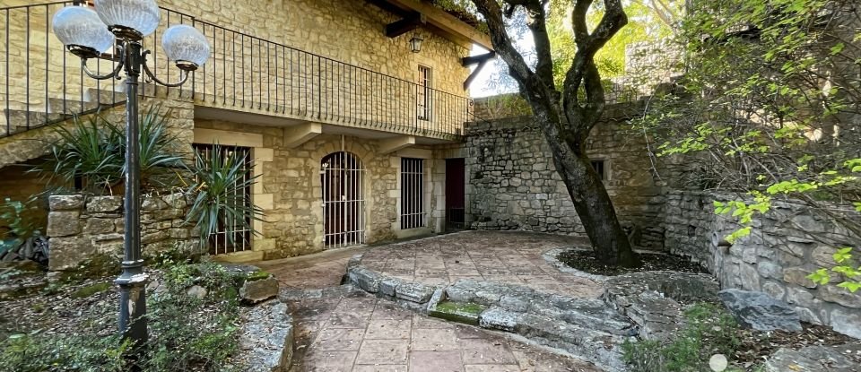 Mansion 9 rooms of 260 m² in La Roque-sur-Cèze (30200)