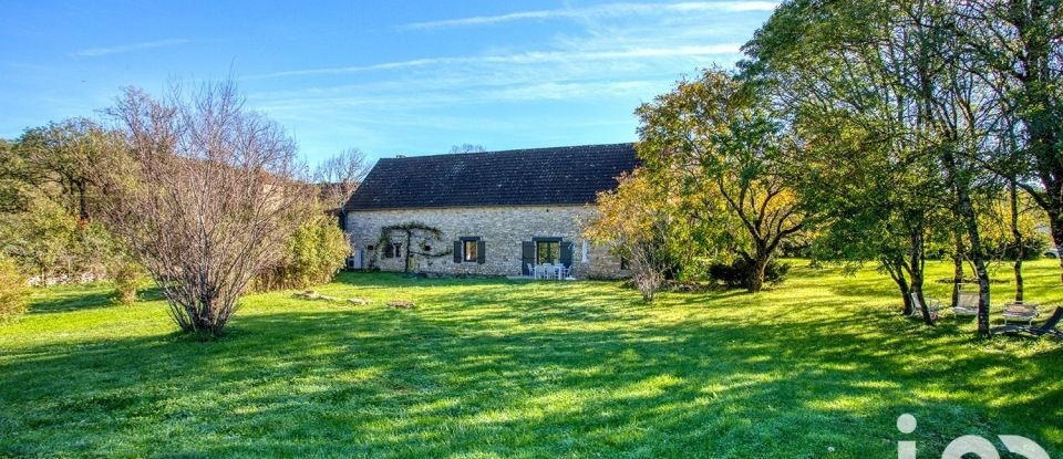 Maison traditionnelle 5 pièces de 176 m² à Léobard (46300)