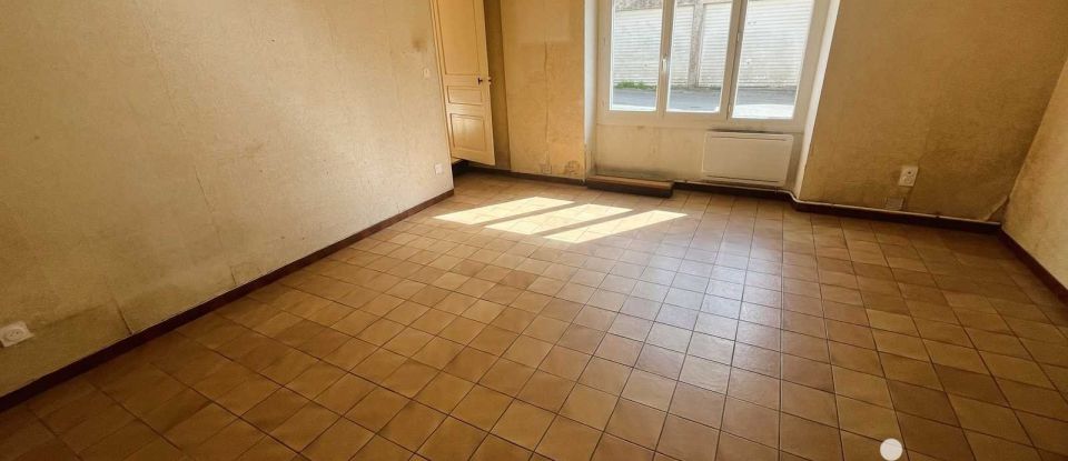 Maison 5 pièces de 110 m² à Mazières-en-Gâtine (79310)