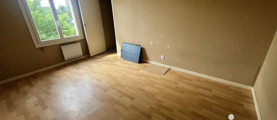 Maison 5 pièces de 110 m² à Mazières-en-Gâtine (79310)