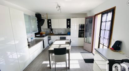 Maison 7 pièces de 135 m² à Lannion (22300)