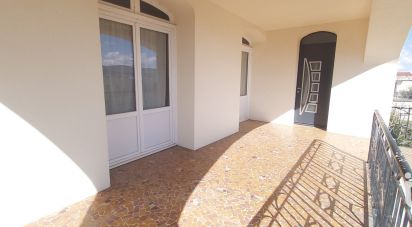 House 8 rooms of 240 m² in Saint-Martin-la-Plaine (42800)