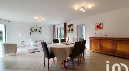 House 6 rooms of 122 m² in Saint-Nicolas-de-Redon (44460)