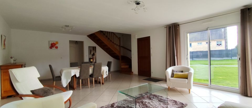 House 6 rooms of 122 m² in Saint-Nicolas-de-Redon (44460)