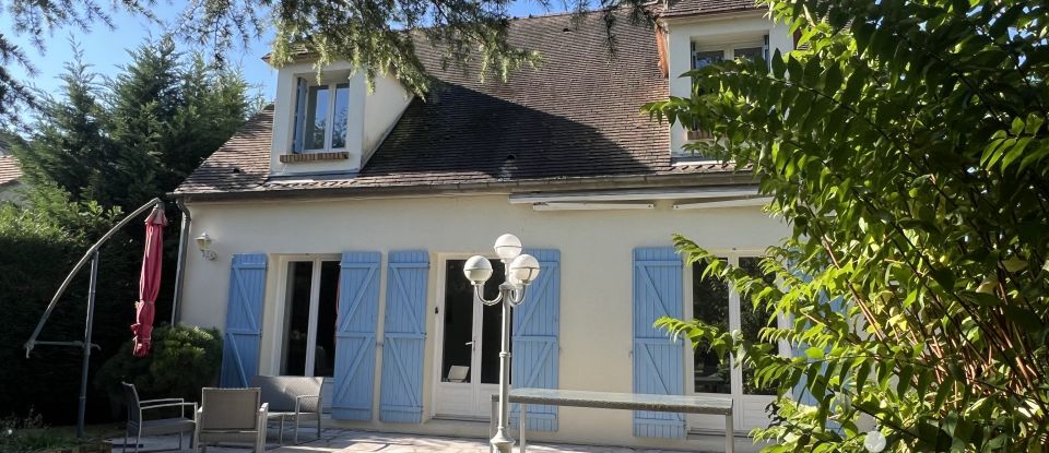 Traditional house 5 rooms of 129 m² in Beaumont-sur-Oise (95260)