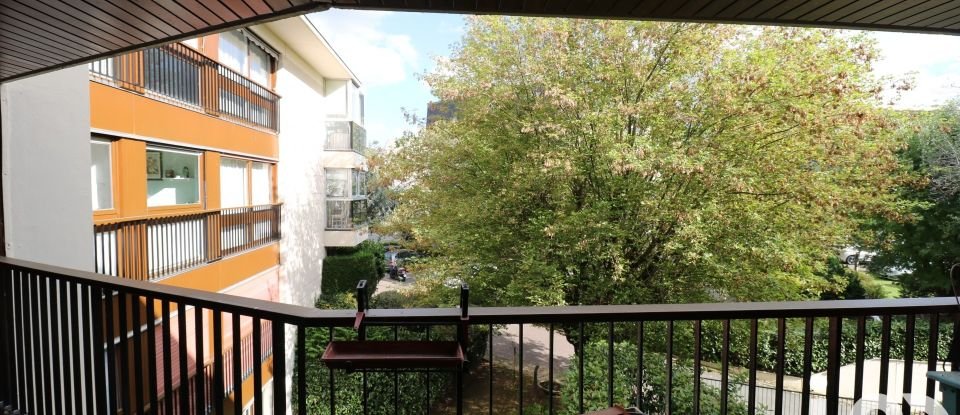 Apartment 2 rooms of 66 m² in Le Chesnay (78150)