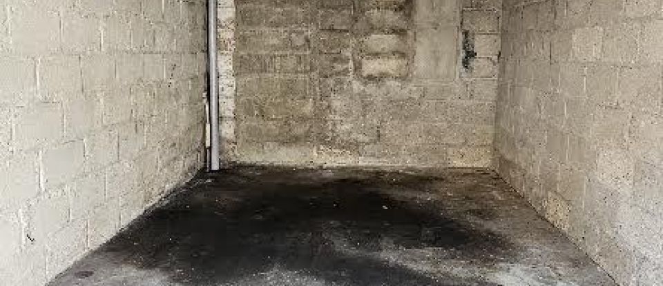 Parking/garage/box de 12 m² à Maisons-Alfort (94700)