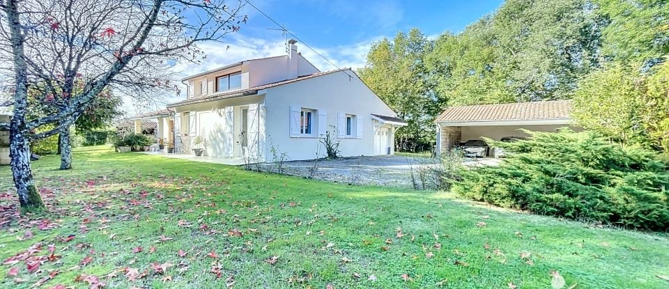 Maison 5 pièces de 132 m² à Saint-Pierre-de-Clairac (47270)