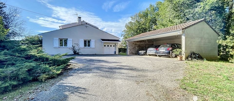 Maison 5 pièces de 132 m² à Saint-Pierre-de-Clairac (47270)