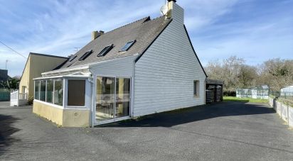 Maison 9 pièces de 166 m² à Pouldreuzic (29710)