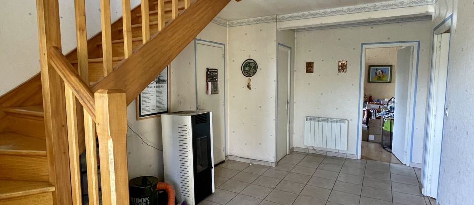 House 9 rooms of 166 m² in Pouldreuzic (29710)