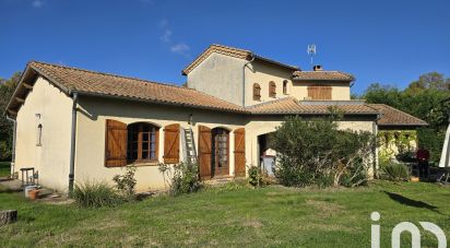 Traditional house 6 rooms of 147 m² in Castelsarrasin (82100)