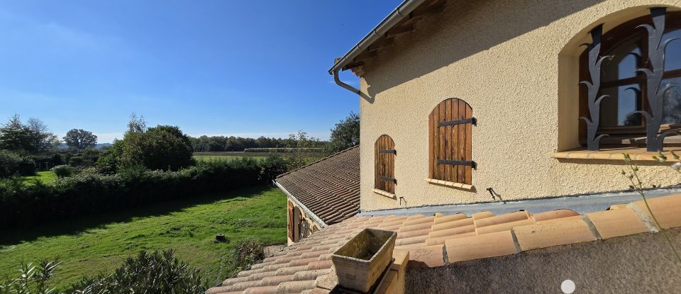 Maison traditionnelle 6 pièces de 147 m² à Castelsarrasin (82100)