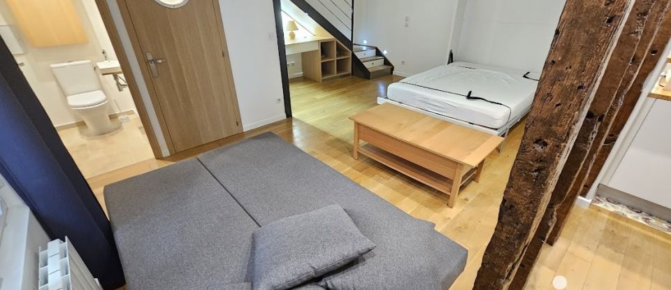 Studio 1 room of 57 m² in Paris (75001)