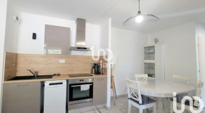 Appartement 4 pièces de 82 m² à Avignon (84140)