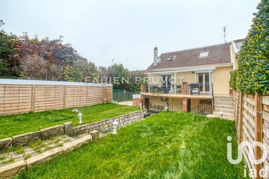 Maison 7 pièces de 150 m² à Montigny-lès-Cormeilles (95370)