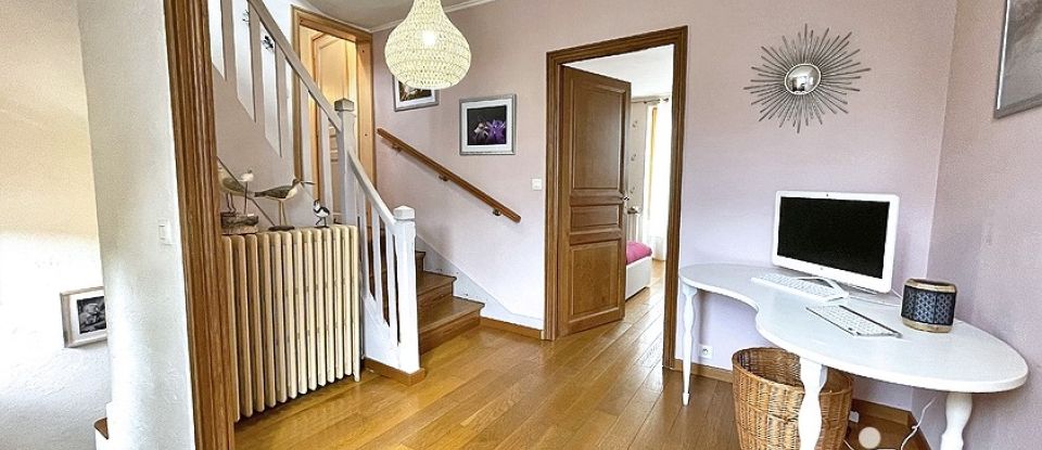 Maison 7 pièces de 173 m² à Crécy-la-Chapelle (77580)