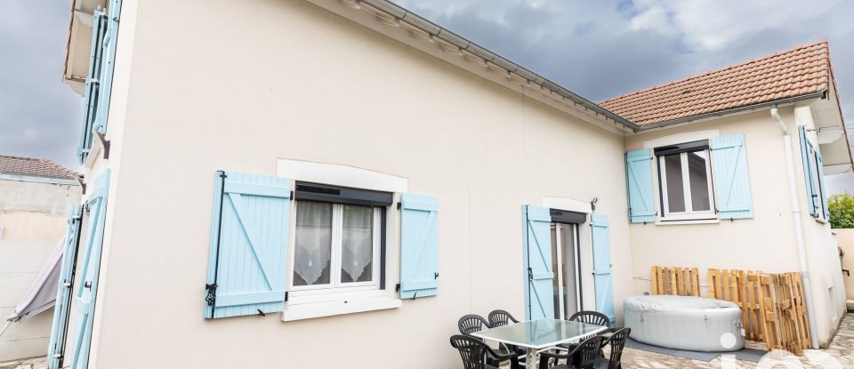 Maison 5 pièces de 128 m² à Morsang-sur-Orge (91390)