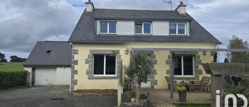 Maison 7 pièces de 140 m² à Caouënnec-Lanvézéac (22300)