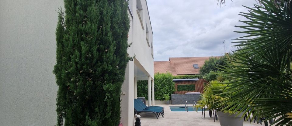 House 6 rooms of 176 m² in Le Mans (72000)