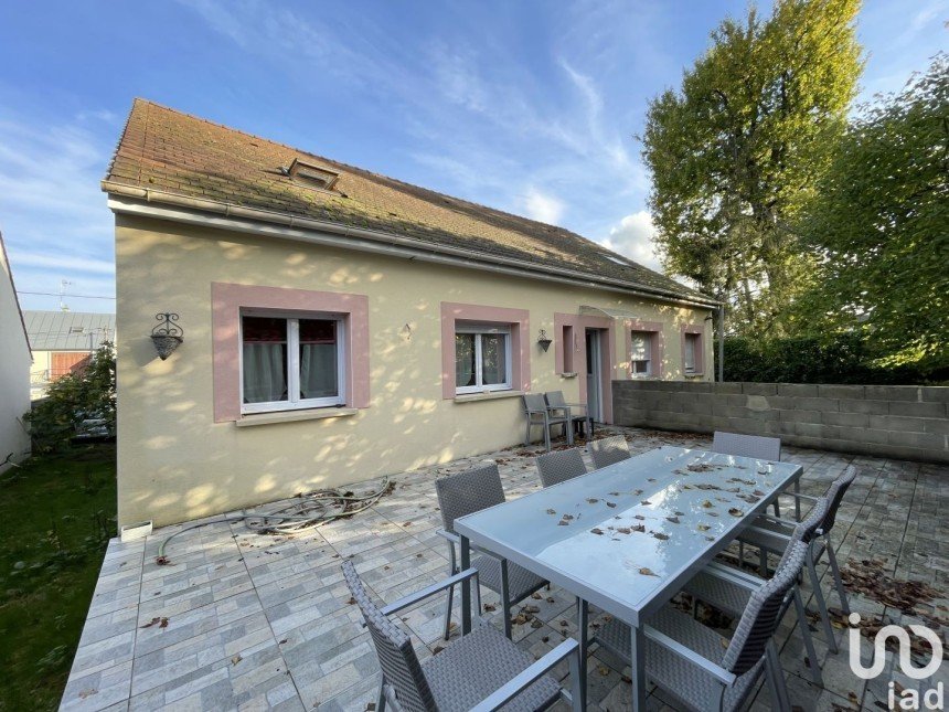 Maison 7 pièces de 195 m² à Courtry (77181)