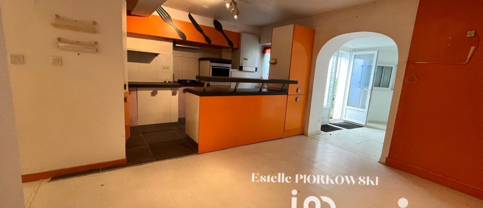 Town house 7 rooms of 199 m² in Orthez (64300)