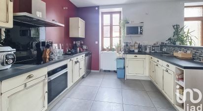 Townhouse 9 rooms of 206 m² in Bourbon-l'Archambault (03160)