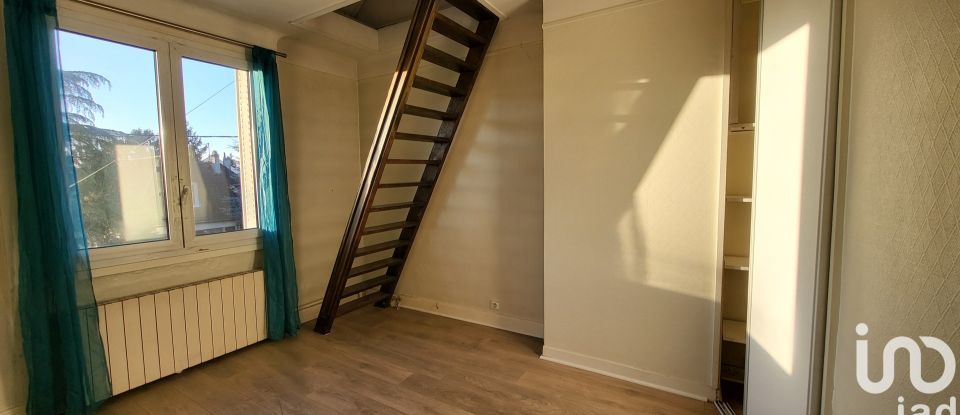 Maison 5 pièces de 160 m² à Noisy-le-Grand (93160)