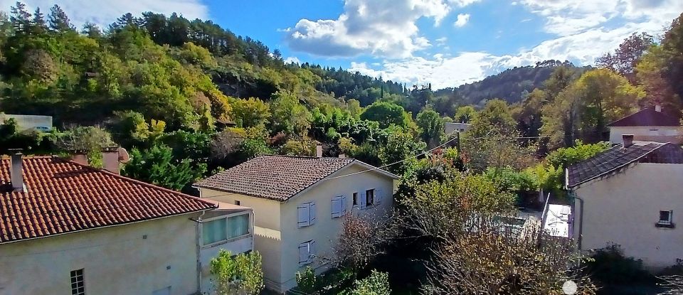 House 9 rooms of 189 m² in Cahors (46000)