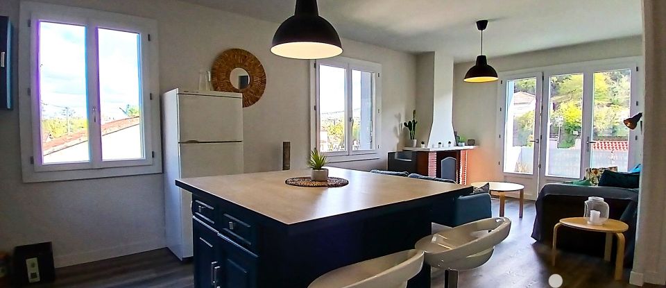 Maison 9 pièces de 189 m² à Cahors (46000)